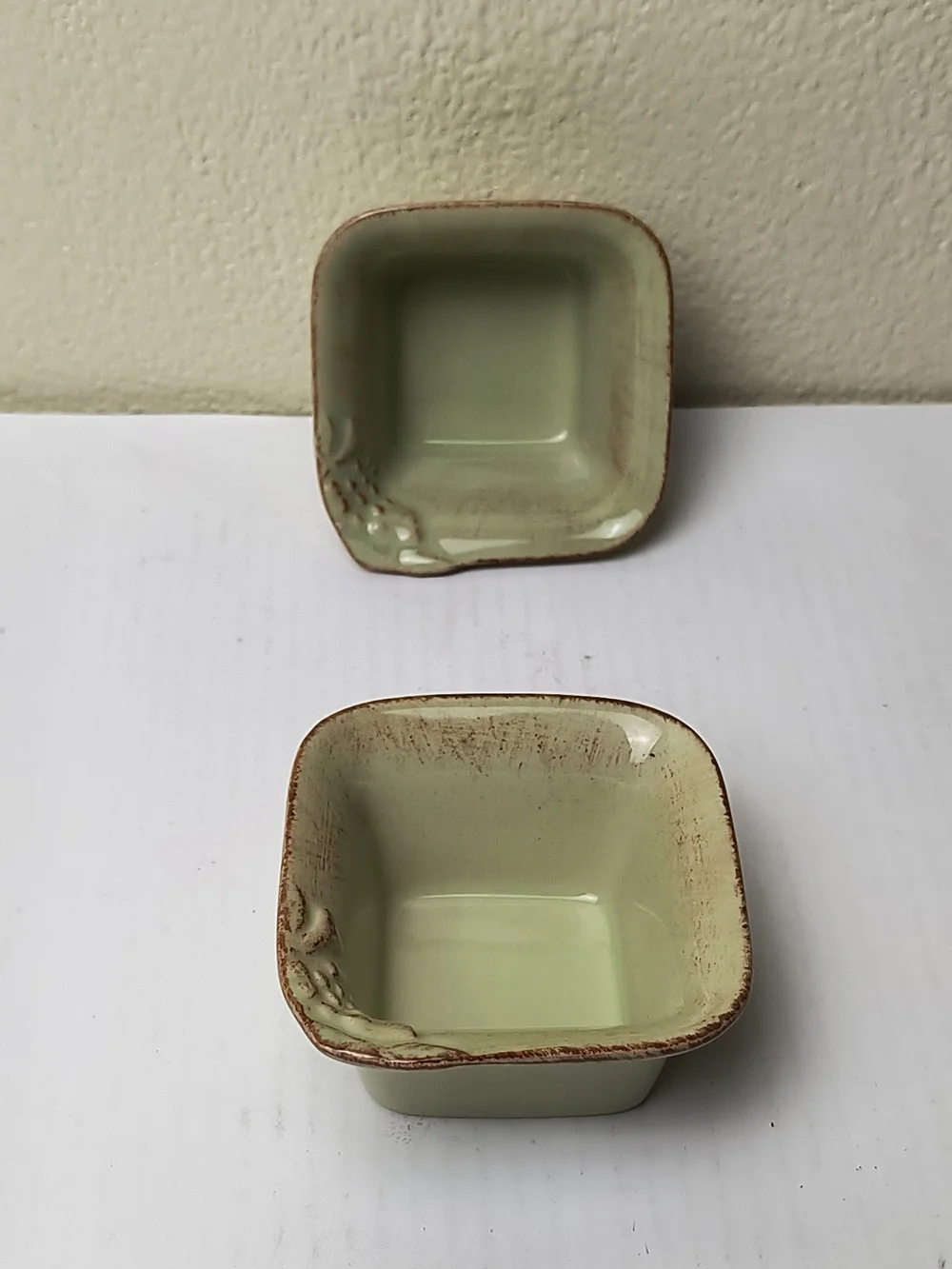 Casa Stone Madeira Harvest Ceramic Vase by Casafina Sauce Dish - Dijon Gold